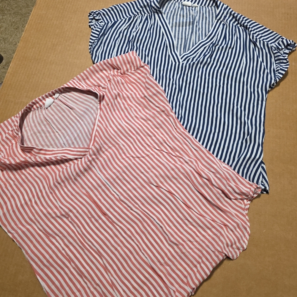 GAP Women's S Striped Blouse Lightweight Vneck Summer Beach Pullover Top 2 For 1